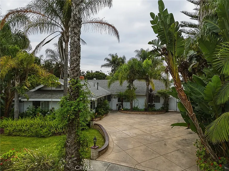 24092 Gemwood Dr — Photo 36