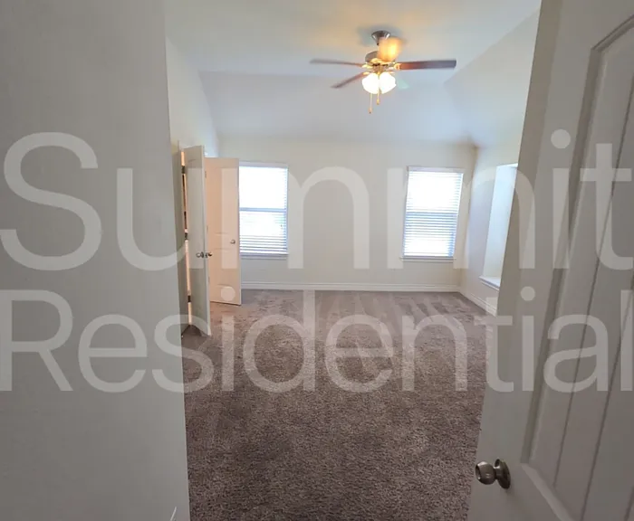514 Silo St — Photo 10