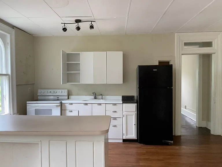 210 Perrin Ave #5 — Photo 7