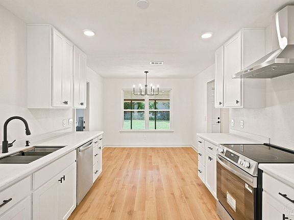 2nd image of 6466 Greenwell St