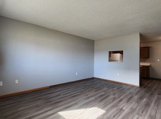 1210 34th Ave S (MH), Moorhead, MN 56560