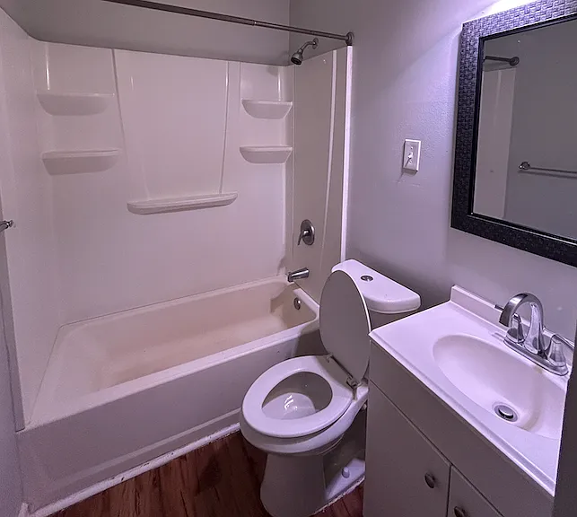 2814 Holiday Dr SW — Photo 5