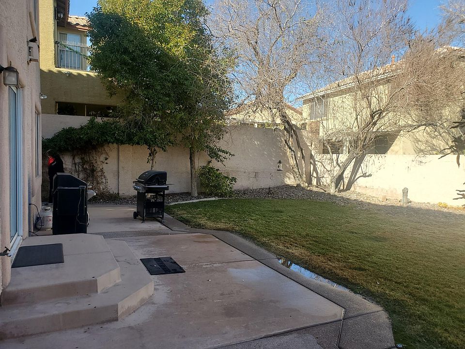 2nd image of 10720 Royal View Ave