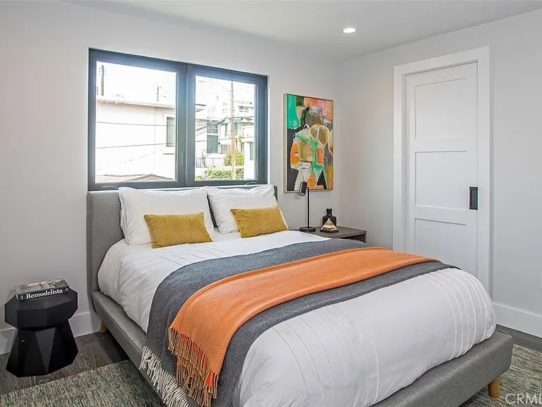 511 Bayview Dr — Photo 22