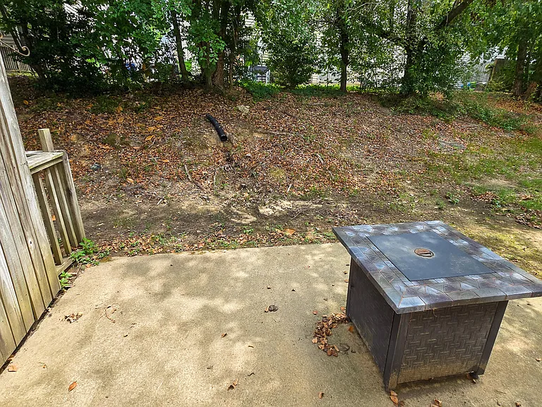 2008 Metacomet Way — Photo 31