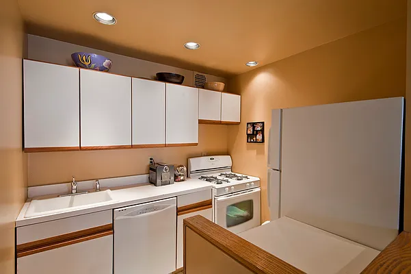 Sold by Citadel Property Management Corp. | media 21