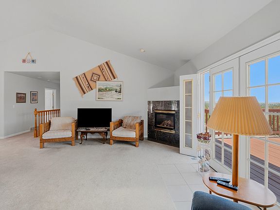 5th image of 207 Tyson Ct