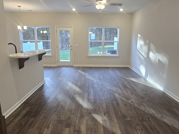 3rd image of 6502 Wilford Ct