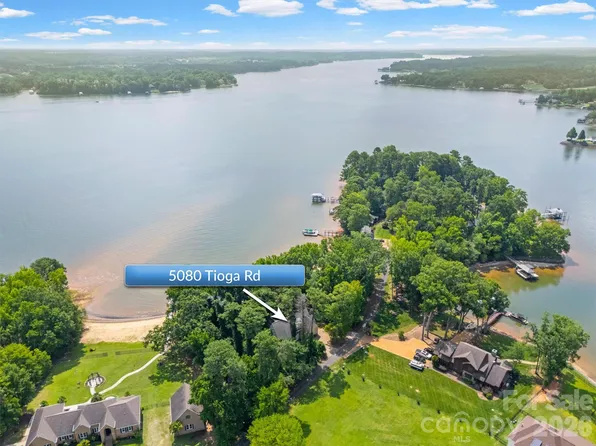 5080 Tioga Rd, Clover, SC 29710