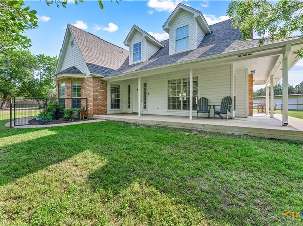 8433 Rita Bend Dr, Salado, TX 76571