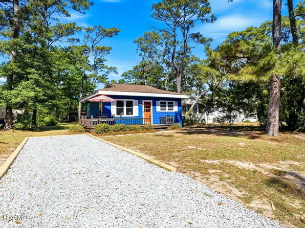 107 NE 72nd Street, Oak Island, NC 28465