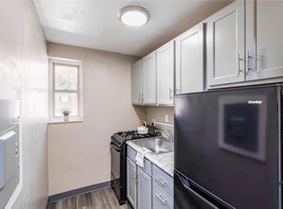 1821 Parkline Dr APT 21, Pittsburgh, PA 15227
