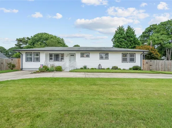 300 Oaklette Dr, Chesapeake, VA 23325