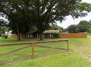 2627 Ranch Rd, Dover, FL 33527