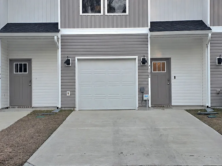 710 E Giese Ln — Photo 1