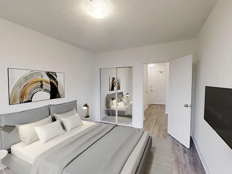 166 Carlton St #907 — Photo 4