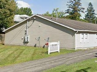 346 Mathews Rd, Youngstown, OH 44512
