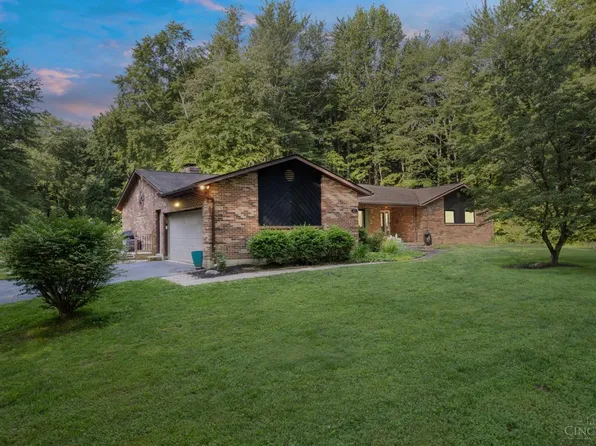 3053 Clemons Ln, Batavia, OH 45103