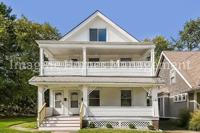 1310 Westlake Ave — Photo 1