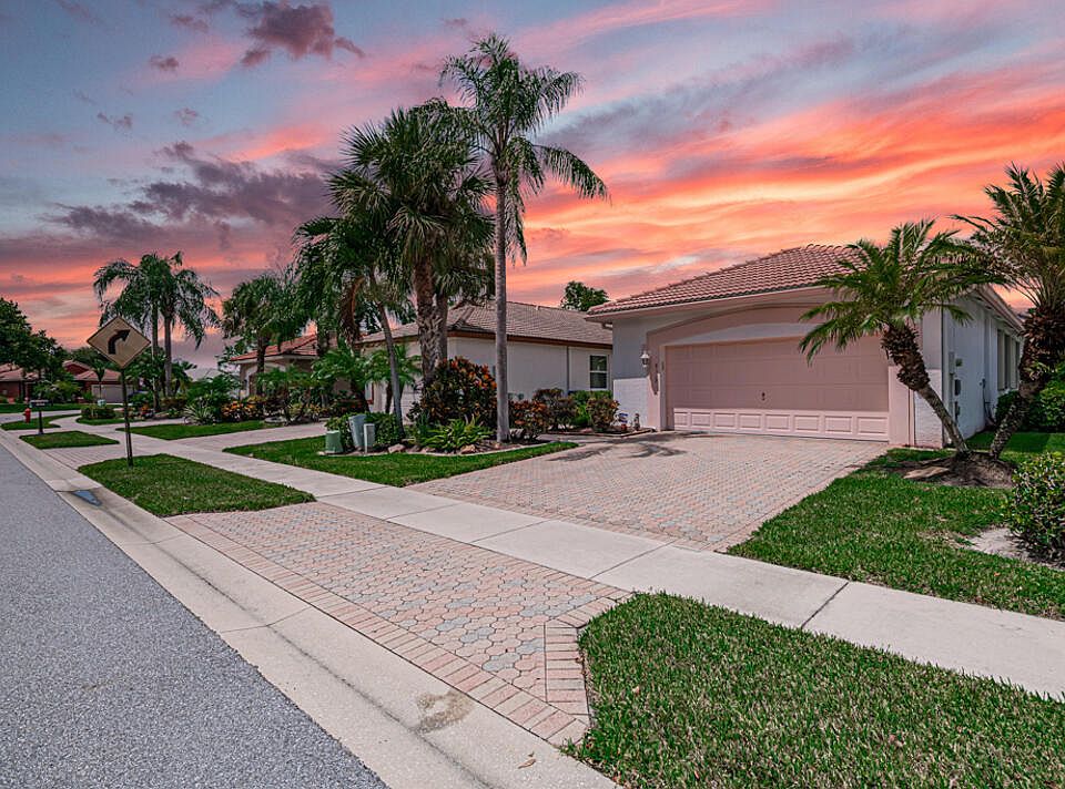 1st image of 8139 Bellafiore Way
