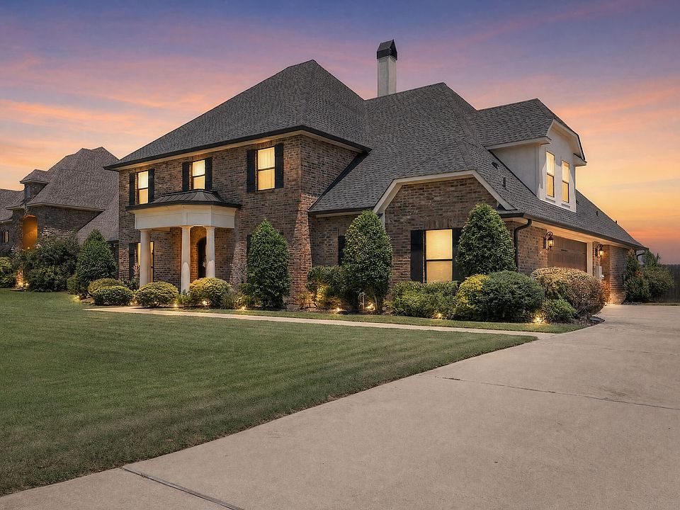 1st image of 258 Donna Ln