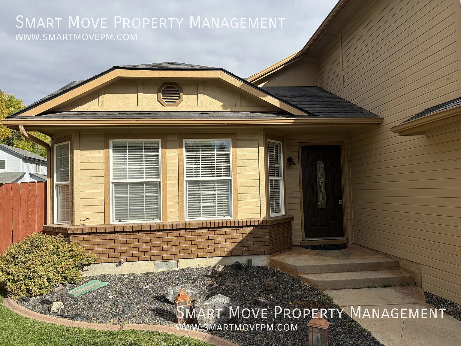 Spacious 4 Bed in the Heart of Eagle. Large Yard — Photo 2