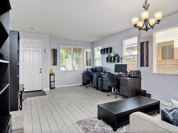 4th image of 38378 Tranquila Ave