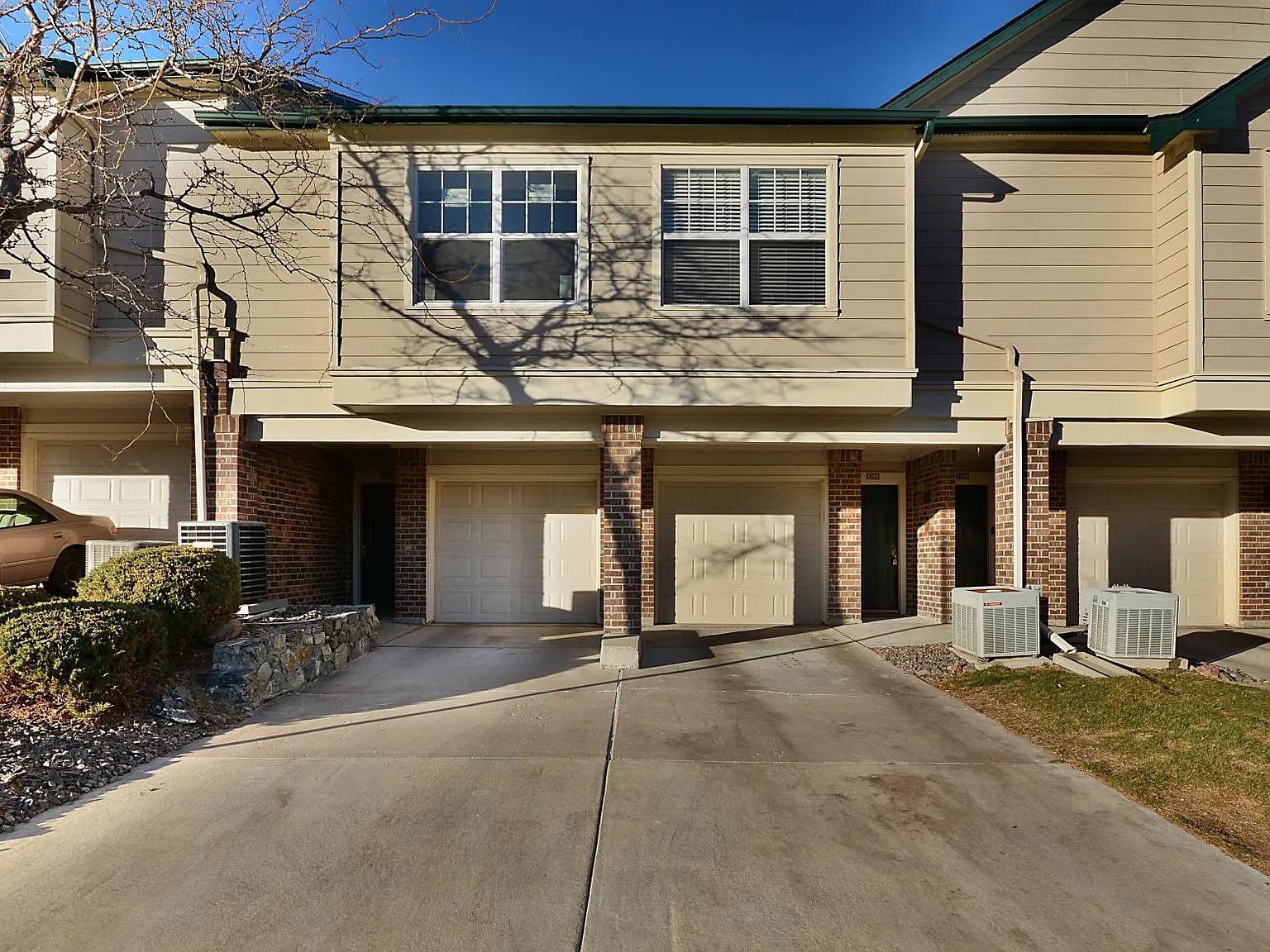 2 bed, 1224 sqft, $2,395 — Photo 2