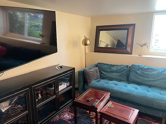 5th image of 3841 20th Ave SW #1