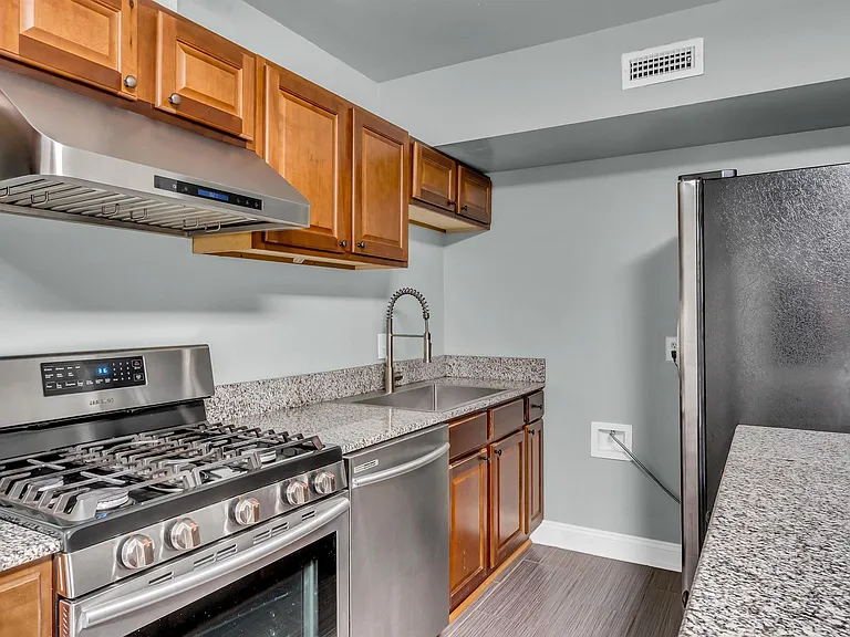 107 Grove Park Ln — Photo 24