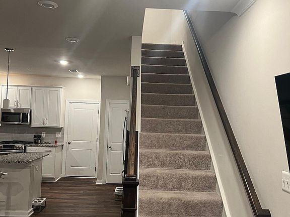5th image of 14937 River Walk Way