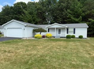 7878 Schooner Ln, Stanwood, MI 49346
