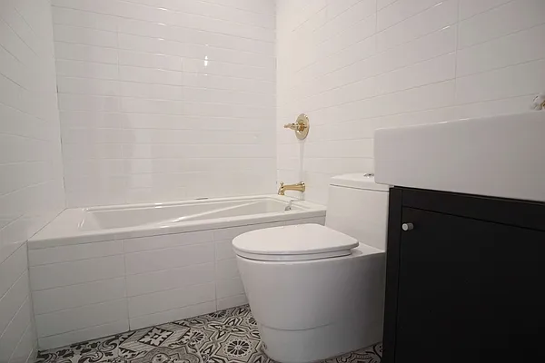 Rented by Lofts and Flats LLC | media 20