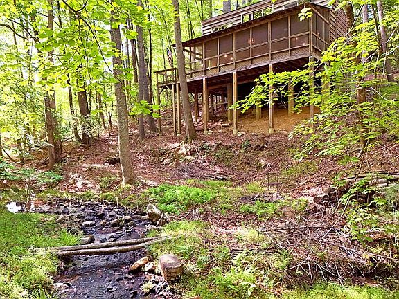 2nd image of 214 Sourwood Dr