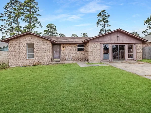 165 Greenforest Trl, Nash, TX 75569