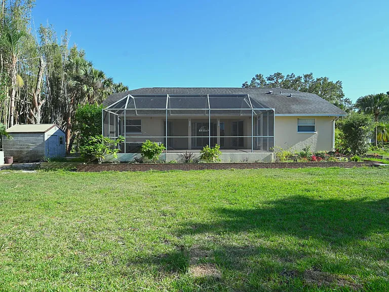 6535 Canary St — Photo 32