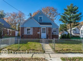58 Gates Ave, Valley Stream, NY 11580