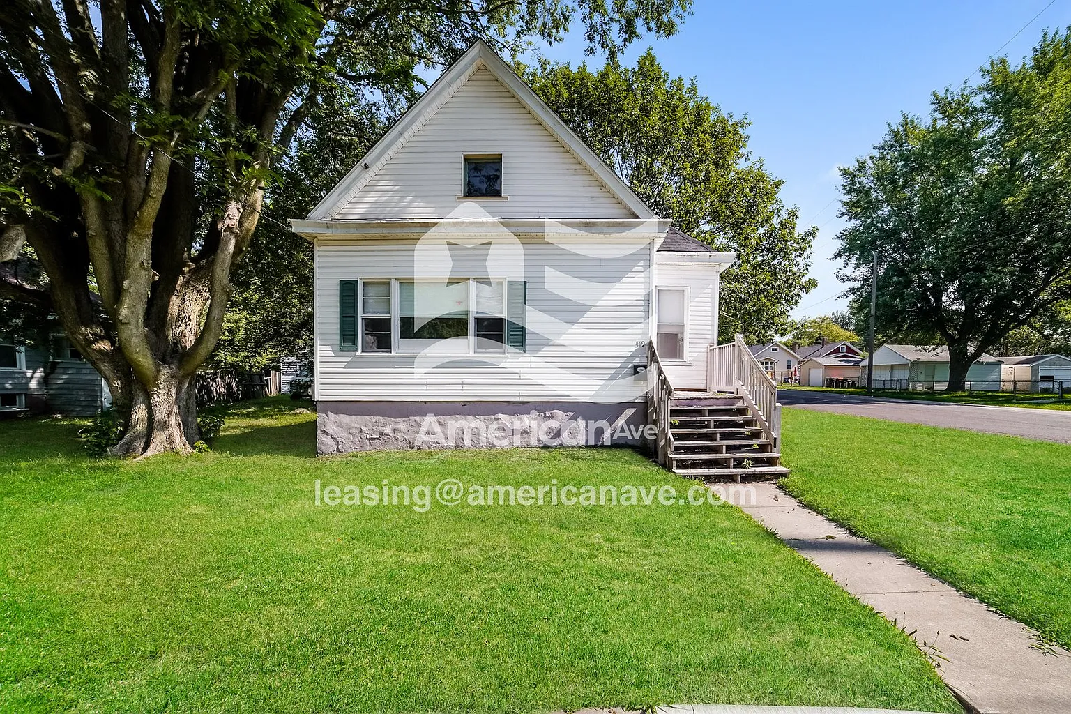 419 E Maywood Ave photo 1