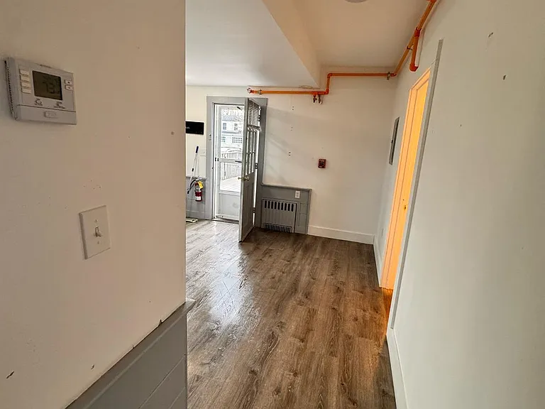 80 Pearl St #1B — Photo 5