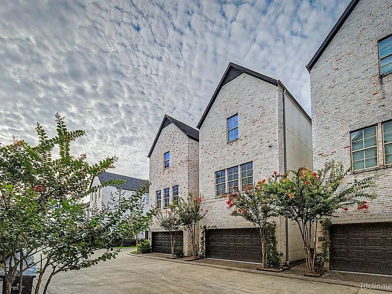 4009 University Grove St — Photo 42