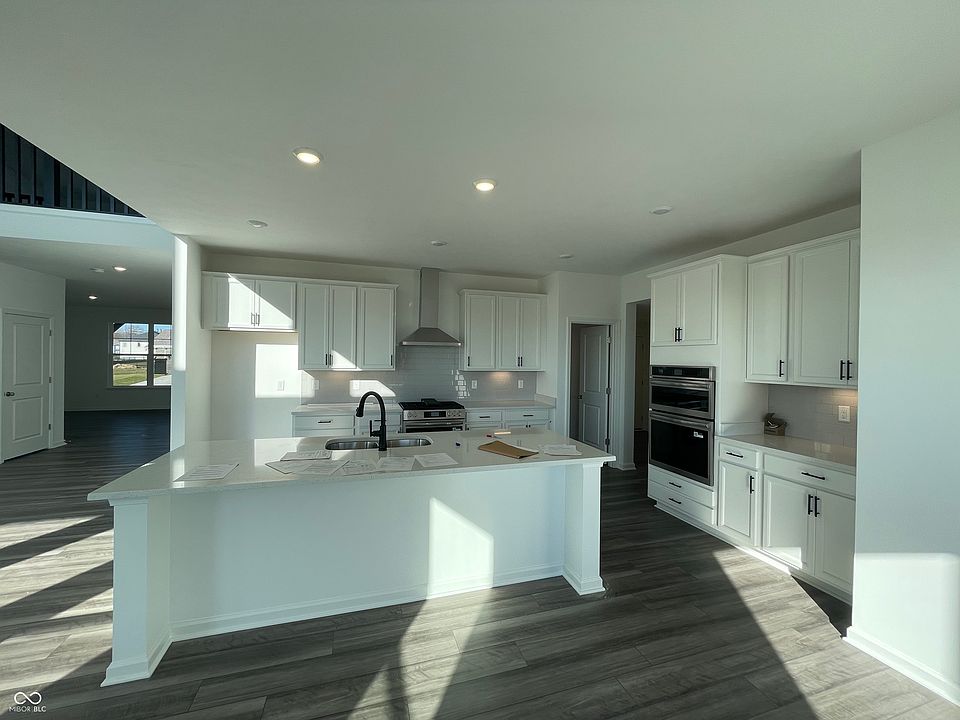 2nd image of 10405 Sand Mill Ln