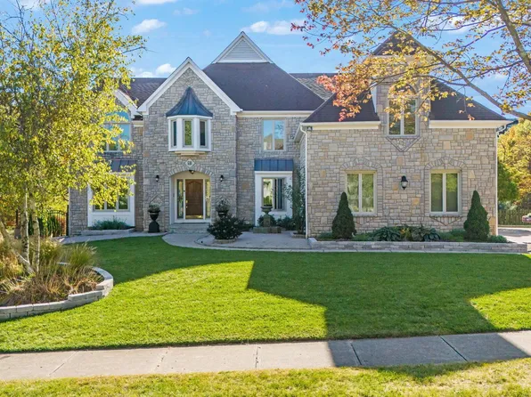 681 Southbluff Dr, Westerville, OH 43082
