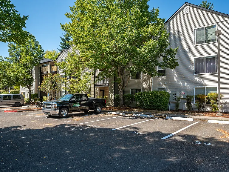 Glen Ridge | Exterior