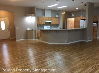 529 Military Rd E, Tacoma, WA 98445