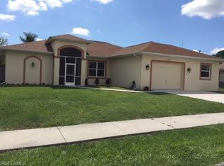 5970 Sonnet Ct, North Fort Myers, FL 33903