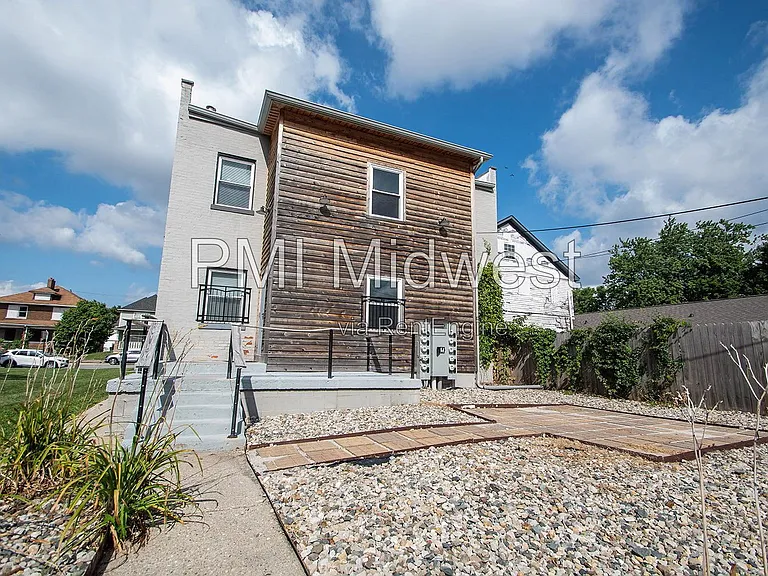 2029 N College Ave #A — Photo 19