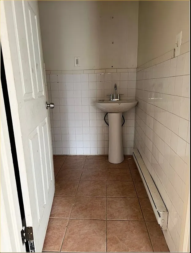 2 bed, 1000 sqft, $1,400 — Photo 4