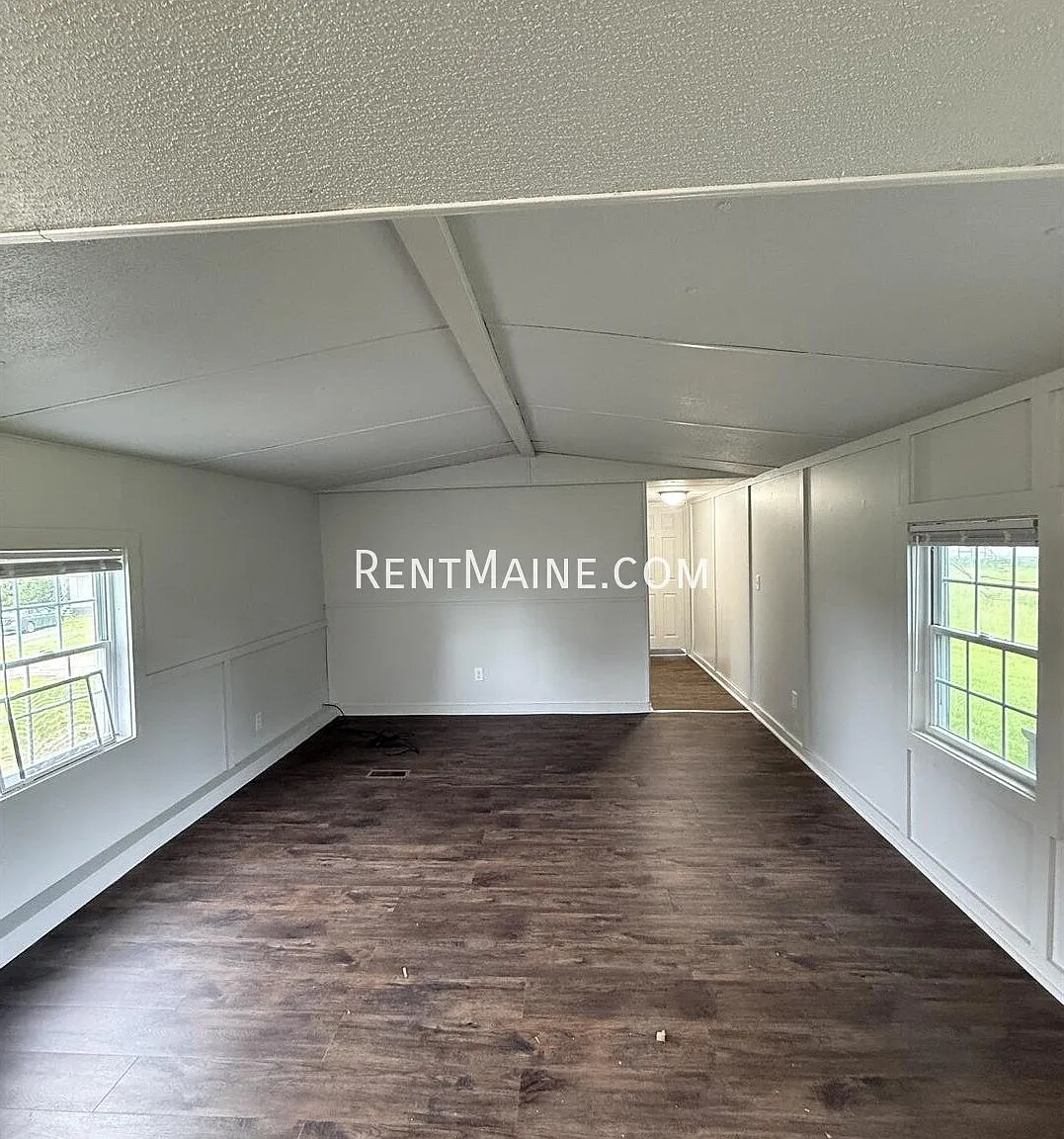 3 bed, 1.5 bath, $1,150 — Photo 4