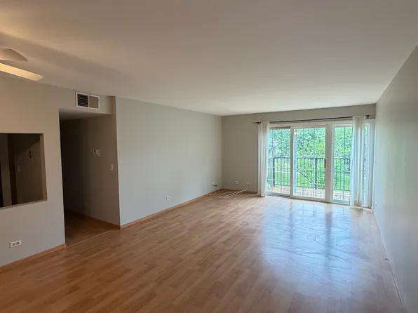 1125 Pleasant Run Dr APT 813, Wheeling, IL 60090