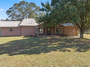 30 Peach St, Healdton, OK 73438